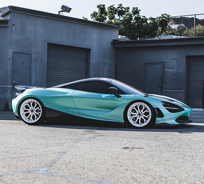 Фото дисков Brixton Forged PF10 на McLaren 720S