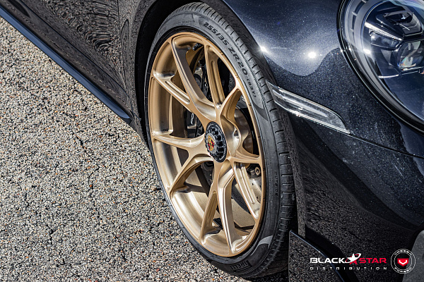 Фото дисков Vossen RS19 Глянцевое золото на Porsche 911 VIII