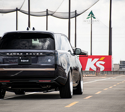 Фото дисков HRE L108M на Land Rover Range Rover V