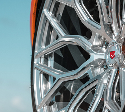 Фото дисков Vossen S17-01 на McLaren 570S