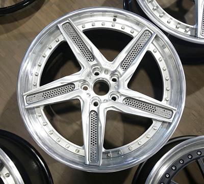 ADV.1 ADV05RM Track Spec CS