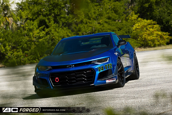 Фото дисков BC Forged KL13 Черный матовый на Chevrolet Camaro VI