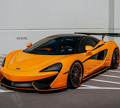 Фото дисков Strasse Wheels SV10T Deep Concave FS на McLaren 570S