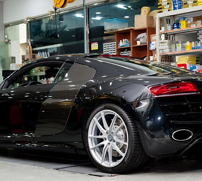 Фото дисков HRE P104 на Audi R8 (Typ 42)