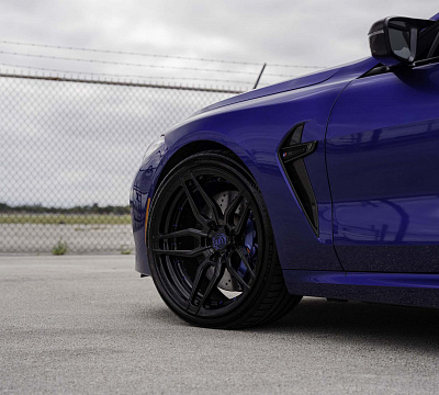 Фото дисков Strasse Wheels SV4 Deep Concave Duoblock на BMW 8/M8