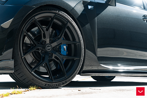 Фото дисков Vossen HF-5 Черный сатин на Lexus GS IV