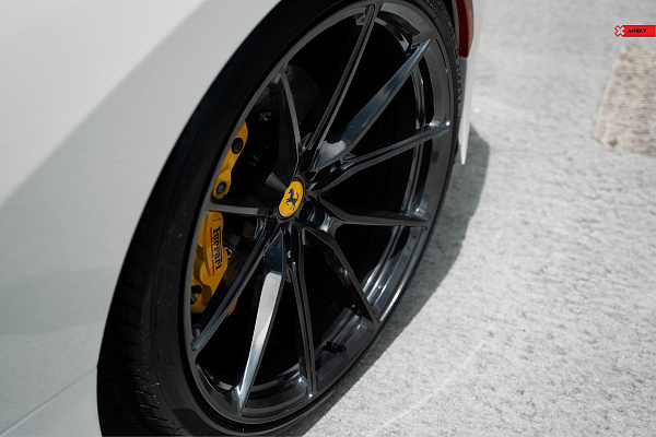 Фото дисков Anrky AN12 Глянцевый темный лак на Ferrari F8