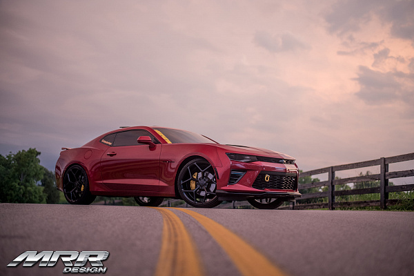 Фото дисков MRR M228 Черный глянец на Chevrolet Camaro VI