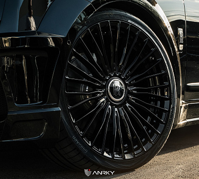 Фото дисков Anrky RF-230 на Rolls-Royce Cullinan