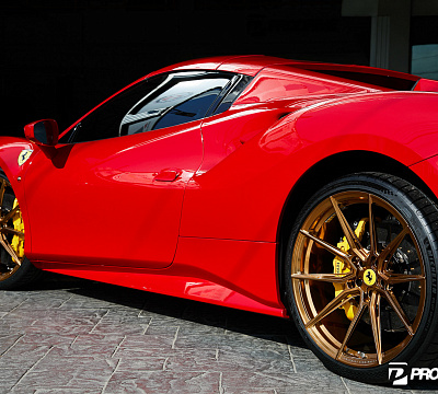 Фото дисков Vossen EVO-2R на Ferrari 488