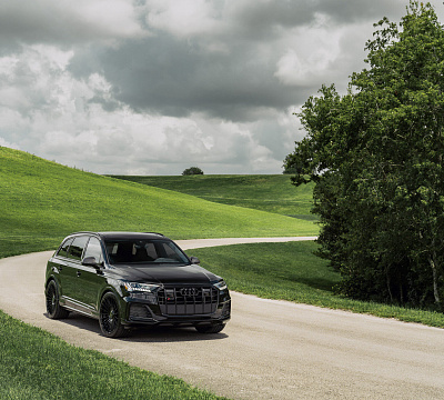 Фото дисков Vossen HF-8 на Audi Q7 (4M)