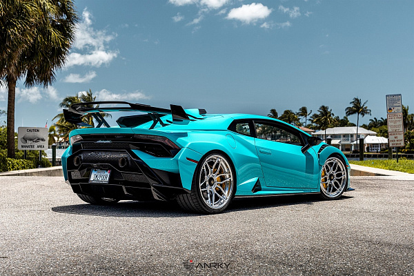 Фото дисков Anrky AN36 Полированный лак на Lamborghini Huracan