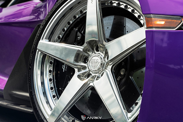 Фото дисков Anrky RS5.2 Полированный лак на Lamborghini Revuelto