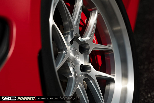 Фото дисков BC Forged LE52 // MLE52 Глянцевый лак на Dodge Charger VII