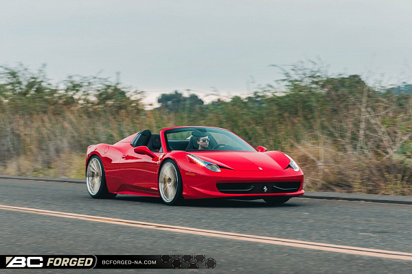Фото дисков BC Forged HCA215 Глянцевая шампань на Ferrari 458