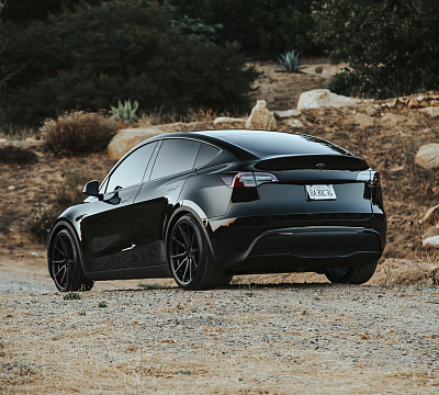 Фото дисков Vossen HF-3 на Tesla Model Y