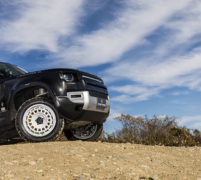 Фото дисков Black Rhino AWOL на Land Rover Defender II