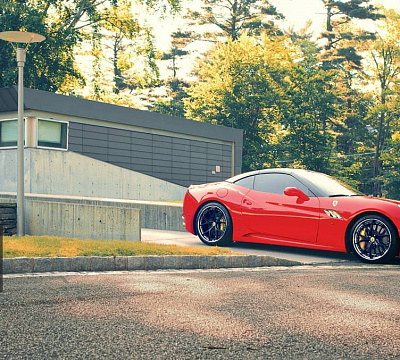 Фото дисков HRE S101 на Ferrari California