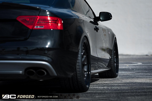 Фото дисков BC Forged LE72 // MLE72 Глянцевый темный лак на Audi A/S/RS 5 (8T)