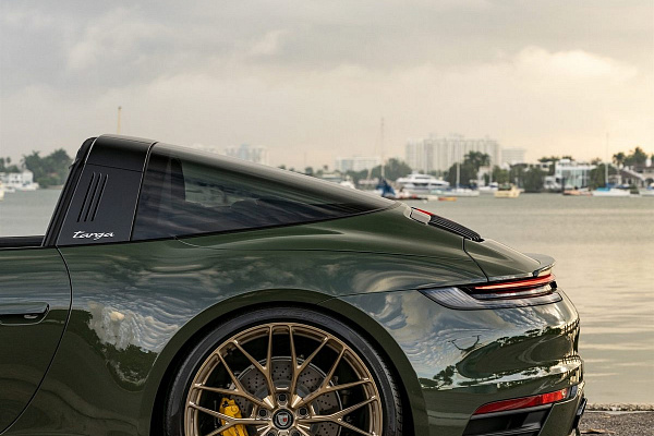 Фото дисков Anrky AN10 Глянцевое темное золото на Porsche 911 VIII