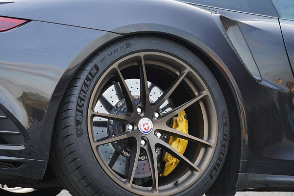 Фото дисков HRE P101 Сатиновая бронза на Porsche 911 VII