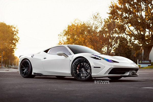 Фото дисков Strasse Wheels SM5R Deep Concave Monoblock Другой цвет на Ferrari 458