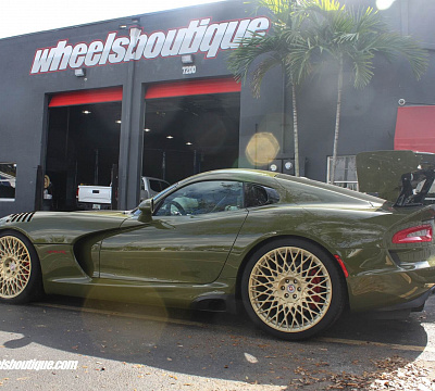 Фото дисков HRE 501M на Dodge Viper