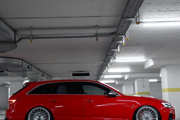 Фото дисков ST Wheels ST3 Полированный лак на Audi A/S/RS 4 (B9)