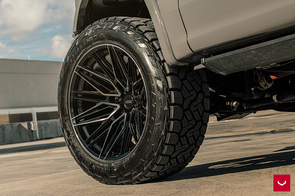 Фото дисков Vossen HF6-5 Черный глянец на Ford F-150 XIII