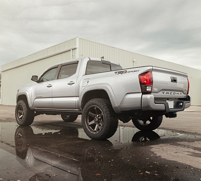 Фото дисков 4PLAY 4P63 на Toyota Tacoma III