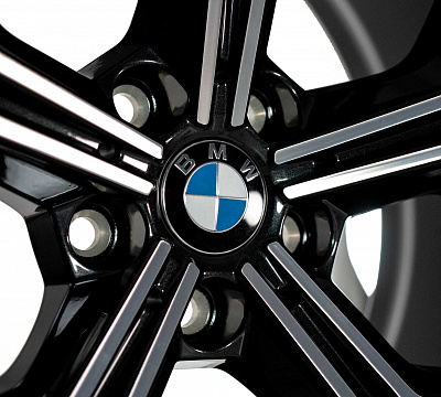 BMW 860M