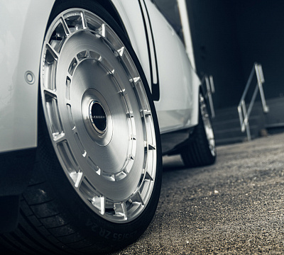 Фото дисков Vossen LC3-11 на Land Rover Range Rover V