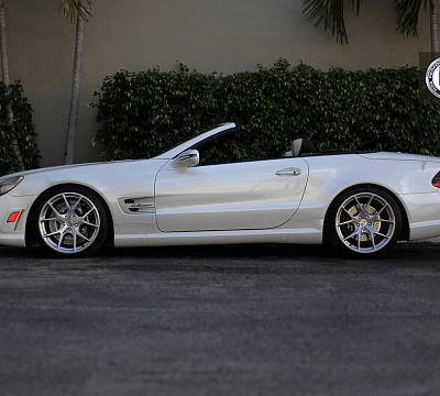 Фото дисков HRE P101 на Mercedes-Benz SL (R230)