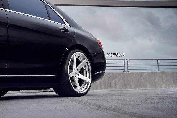 Фото дисков Strasse Wheels S5 Deep Concave Глянцевый лак на Mercedes-Benz S-Class (W222, C217)