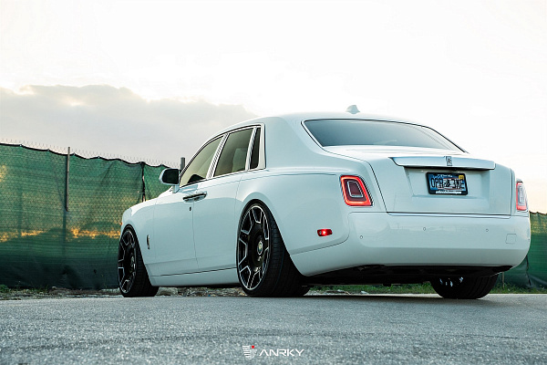 Фото дисков Anrky RF-277 Алмазная проточка на Rolls-Royce Phantom