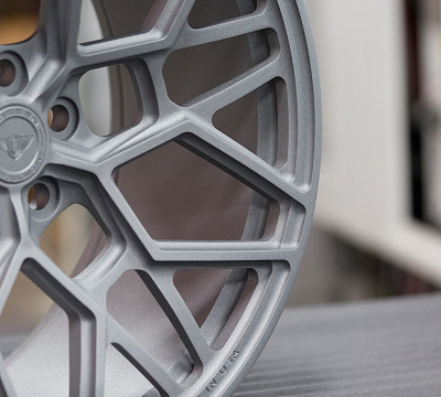 Vossen UV-1