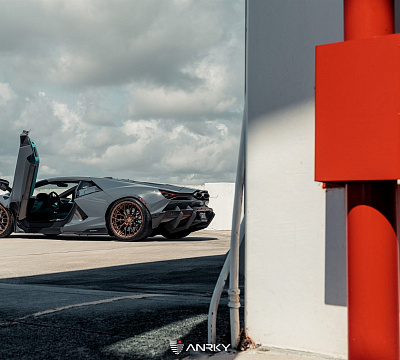 Фото дисков Anrky AN20 на Lamborghini Revuelto