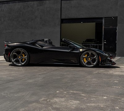 Фото дисков Anrky XR-205 на Ferrari SF90
