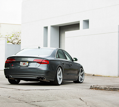 Фото дисков Vossen CV3 на Audi A/S 8 (D4)