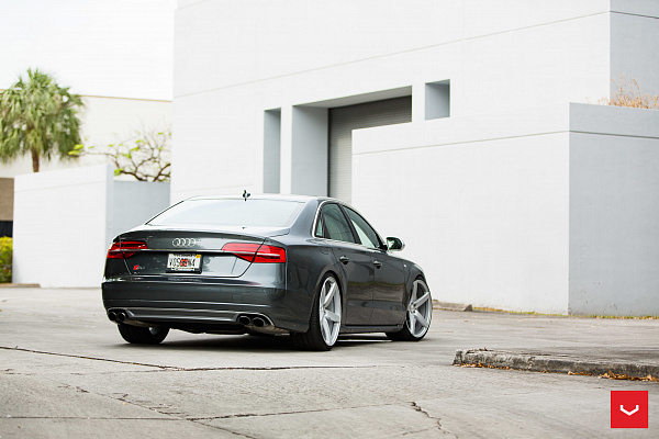 Фото дисков Vossen CV3 Серебро на Audi A/S 8 (D4)