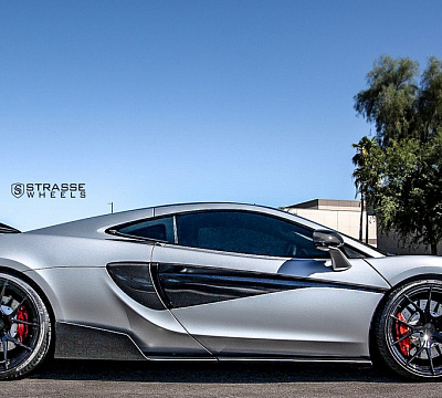 Фото дисков Strasse Wheels SM5R Deep Concave Monoblock на McLaren 570S