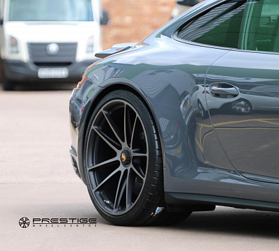 Фото дисков HRE P104 на Porsche 911 VII