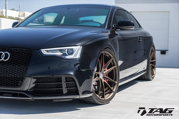 Фото дисков HRE P104 Сатиновая бронза на Audi A/S/RS 5 (8T)