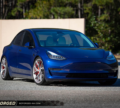 Фото дисков BC Forged KL01 на Tesla Model 3