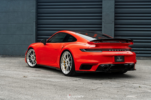 Фото дисков Anrky AN33 Полированный лак на Porsche 911 VIII