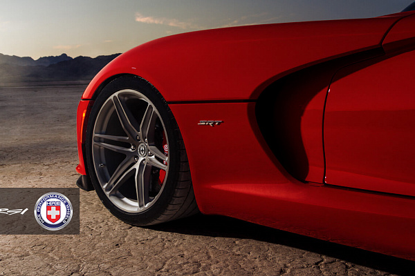 Фото дисков HRE P106 Сатиновый тонированный лак на Dodge Viper