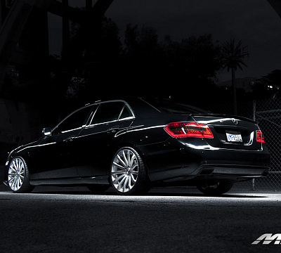 Фото дисков MRR HR9 на Mercedes-Benz E-Class (W212, S212, C207)