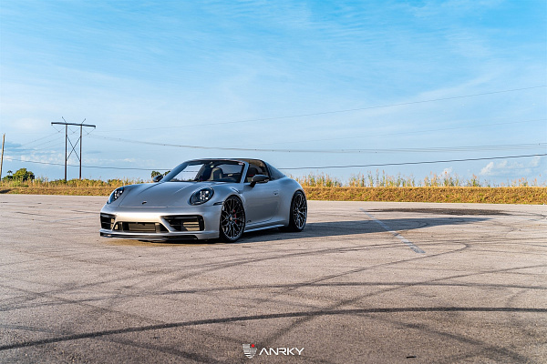 Фото дисков Anrky AN10 Глянцевый лак на Porsche 911 VIII