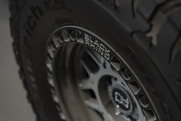 Фото дисков Black Rhino KELSO  на Jeep Wrangler IV (JL)