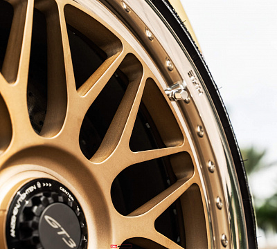 Фото дисков HRE 300 на Porsche 911 VIII